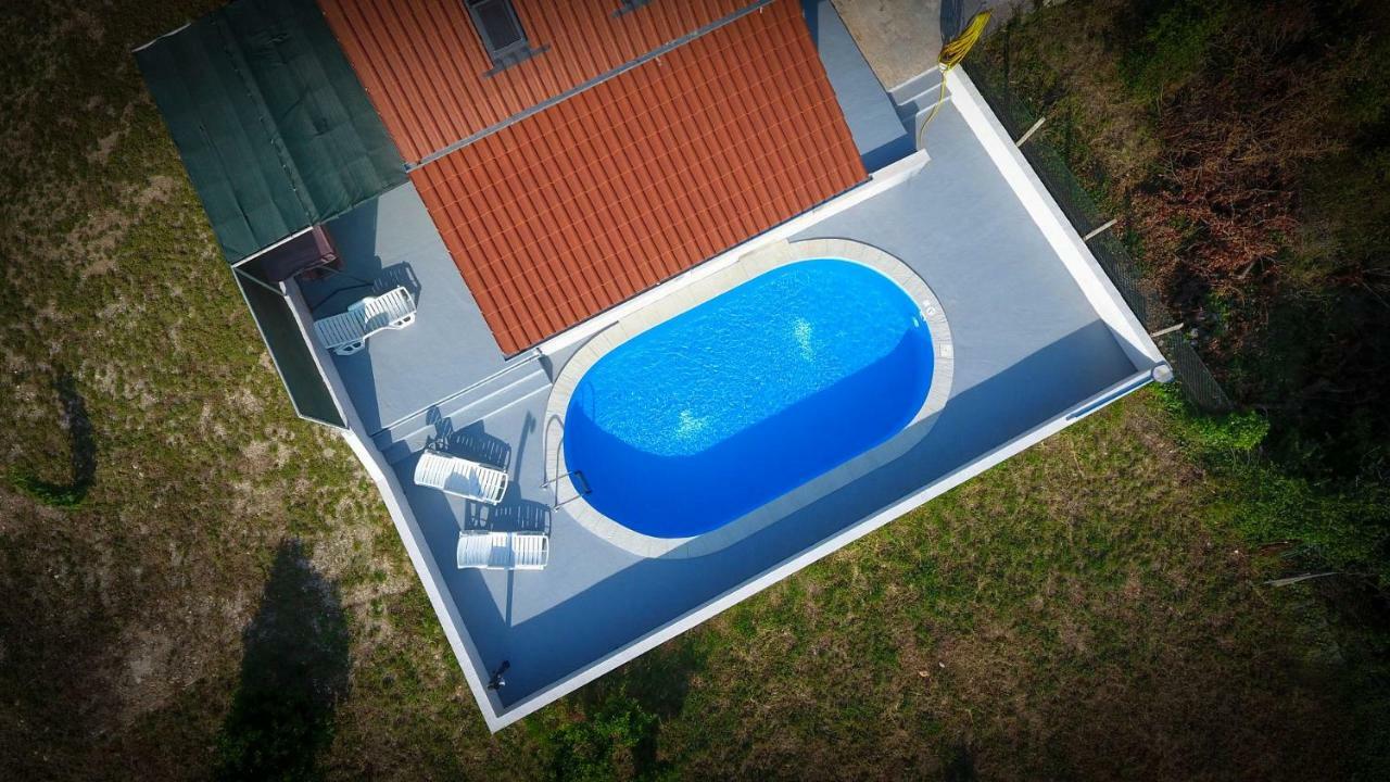 Villa Baras Garden - House With Pool Mirce Eksteriør bilde